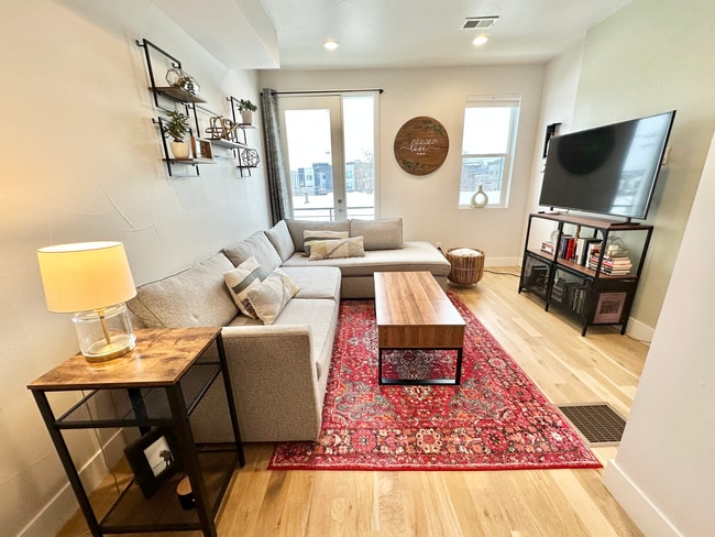 1810 Irving St in Denver, CO - Building Photo - Building Photo