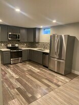 3901 N Kiska St, Unit B in Portland, OR - Building Photo