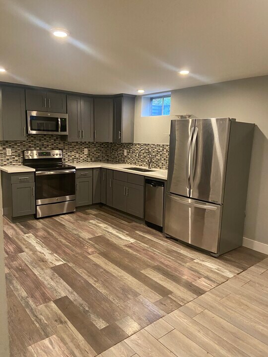 3901 N Kiska St, Unit B in Portland, OR - Building Photo