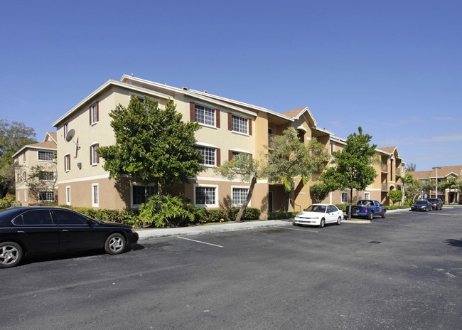 Hibiscus Pointe