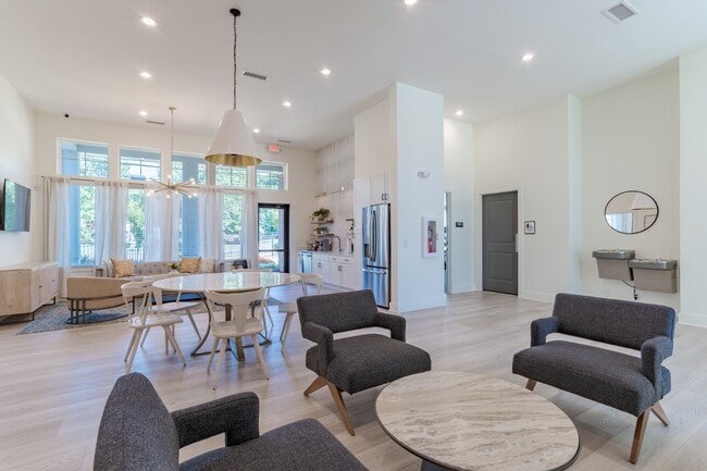 Evoke Living at Arrowood in Charlotte, NC - Building Photo - Building Photo