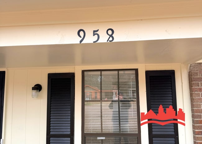 958 Brandywine Blvd in Memphis, TN - Foto de edificio - Building Photo