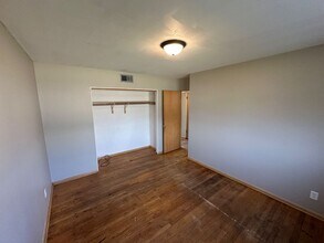 9500 W Capitol Dr in Wauwatosa, WI - Building Photo - Building Photo
