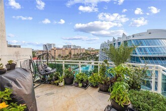 3000 NE 188th St in Aventura, FL - Building Photo - Building Photo