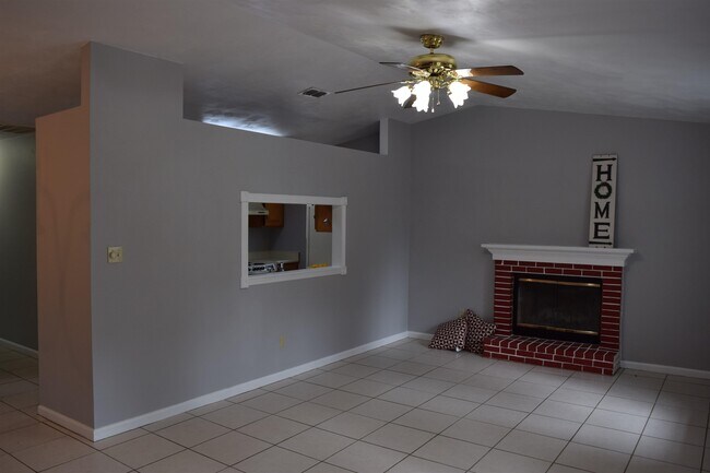 2654 Millbank Dr in Tallahassee, FL - Building Photo - Building Photo