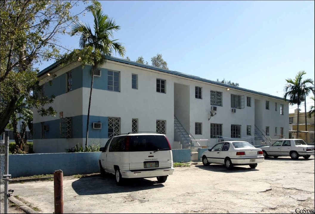 Havana Palms in Miami, FL - Building Photo