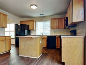 7815 205th St E in Spanaway, WA - Building Photo - Building Photo