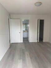 4760 NW 102nd Ave in Doral, FL - Building Photo - Building Photo