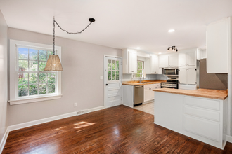 2243 Guerry Ave in Charleston, SC - Foto de edificio - Building Photo