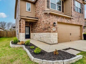 216 Isabel Ln in Kyle, TX - Building Photo - Building Photo