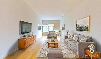 Washington Street, Unit 7C in New York, NY - Building Photo