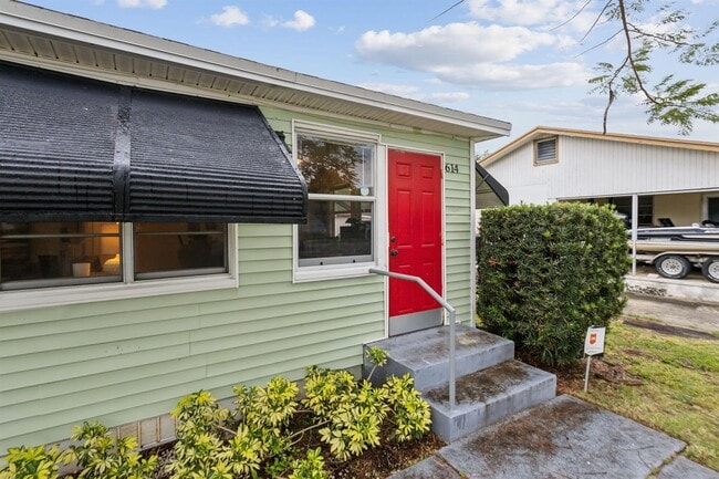 property at 614 N 7th St