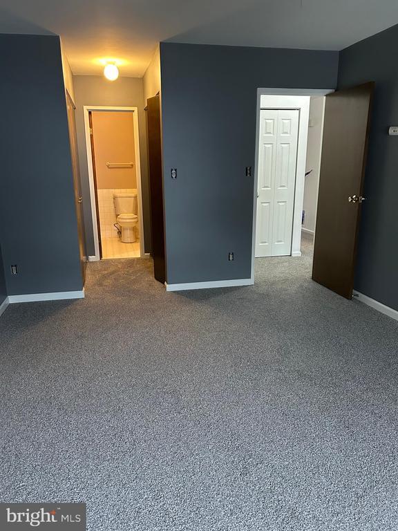 property at 48 Muirfield Dr