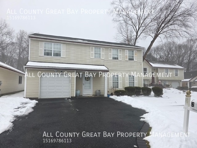 property at 6 Turnberry Ct