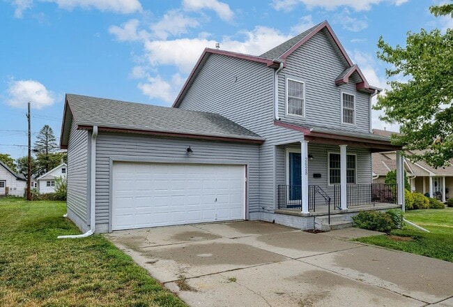 property at 2628 Franklin St