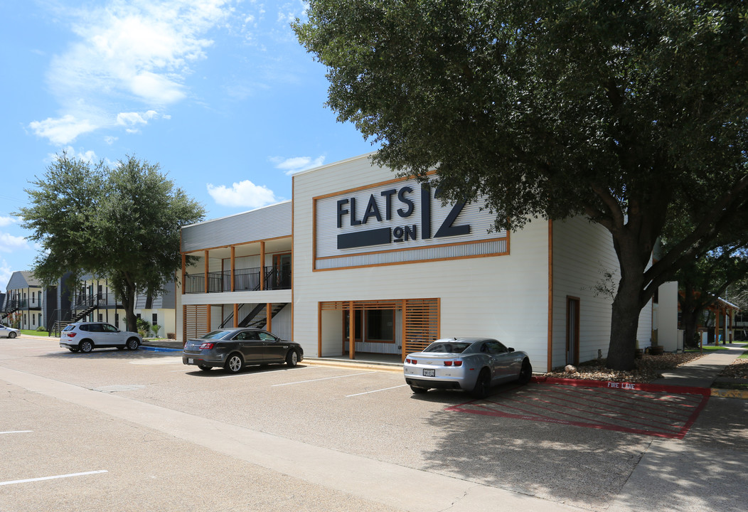 Flats on 12 in College Station, TX - Building Photo