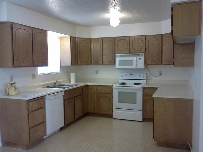 1325 W 540 N in Saint George, UT - Building Photo - Building Photo