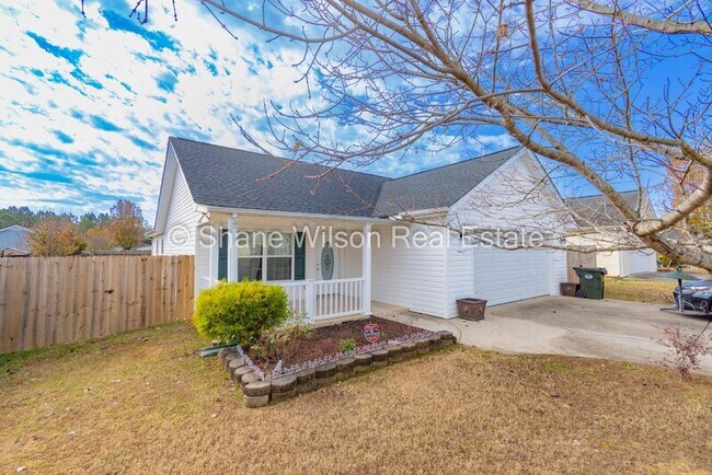 216 Periwinkle Way in Dalton, GA - Building Photo - Building Photo