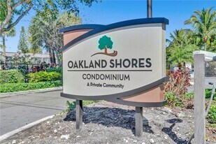 3115 Oakland Shores Dr in Oakland Park, FL - Building Photo