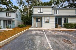 10 Moultrie Creek Cir in St. Augustine, FL - Building Photo