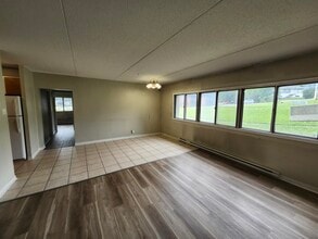 411 Ellerdale St in Saint John, NB - Building Photo - Building Photo