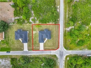 100 W 11th St, Unit 120 in Lehigh Acres, FL - Building Photo - Building Photo
