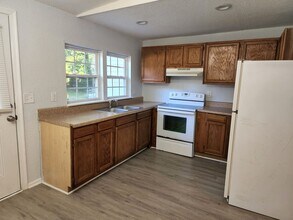 2043 Maywood St in Chesapeake, VA - Building Photo - Building Photo