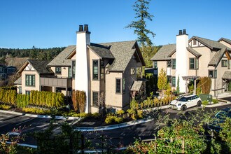 Pleasant Beach Village in Bainbridge Island, WA - Foto de edificio - Building Photo