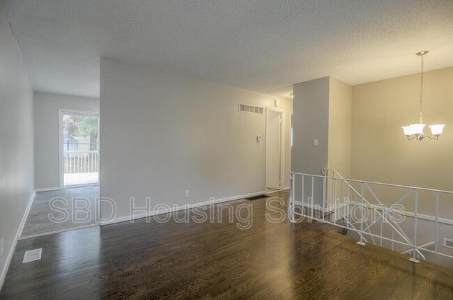 9524 Wallace Ave in Kansas City, MO - Building Photo - Building Photo