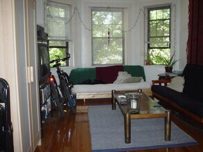 1412 Commonwealth Ave in Boston, MA - Foto de edificio - Building Photo