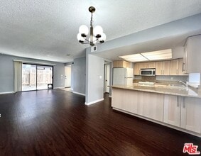 17057 S Vermont Ave in Gardena, CA - Building Photo - Building Photo