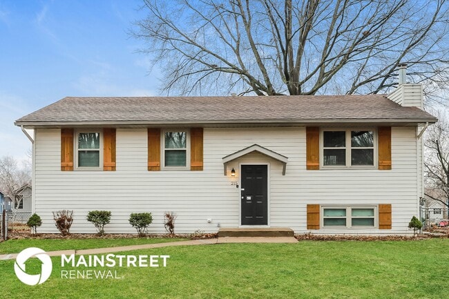 property at 215 SE Crescent St