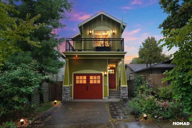 property at 5607 SE Oak St