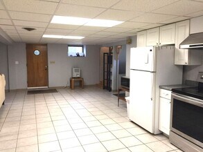 11 Walnut Hill Rd in Newton, MA - Building Photo - Building Photo