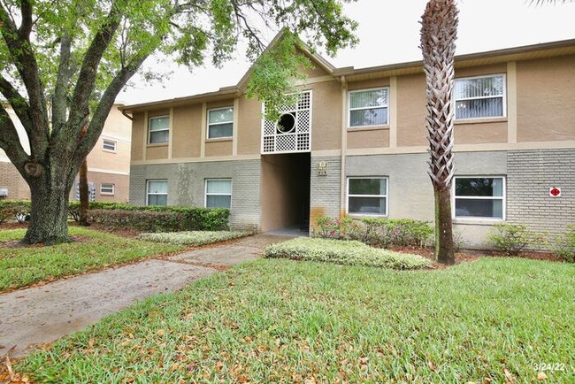 9934 Turf Way-Unit -Apt 2 in Orlando, FL - Building Photo - Building Photo