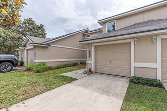 2315 Wood Hollow Ln in Orange Park, FL - Building Photo - Building Photo