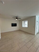 2518 Vittora Pointe St in Henderson, NV - Building Photo - Building Photo
