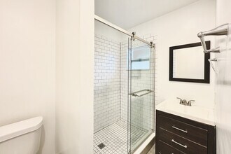 817 NE 19th Avenue in Fort Lauderdale, FL - Building Photo - Building Photo