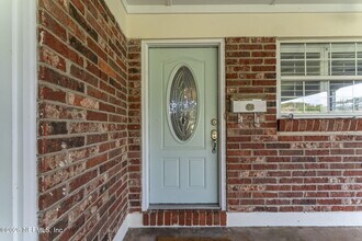 618 8th Ave N in Jacksonville Beach, FL - Building Photo - Building Photo