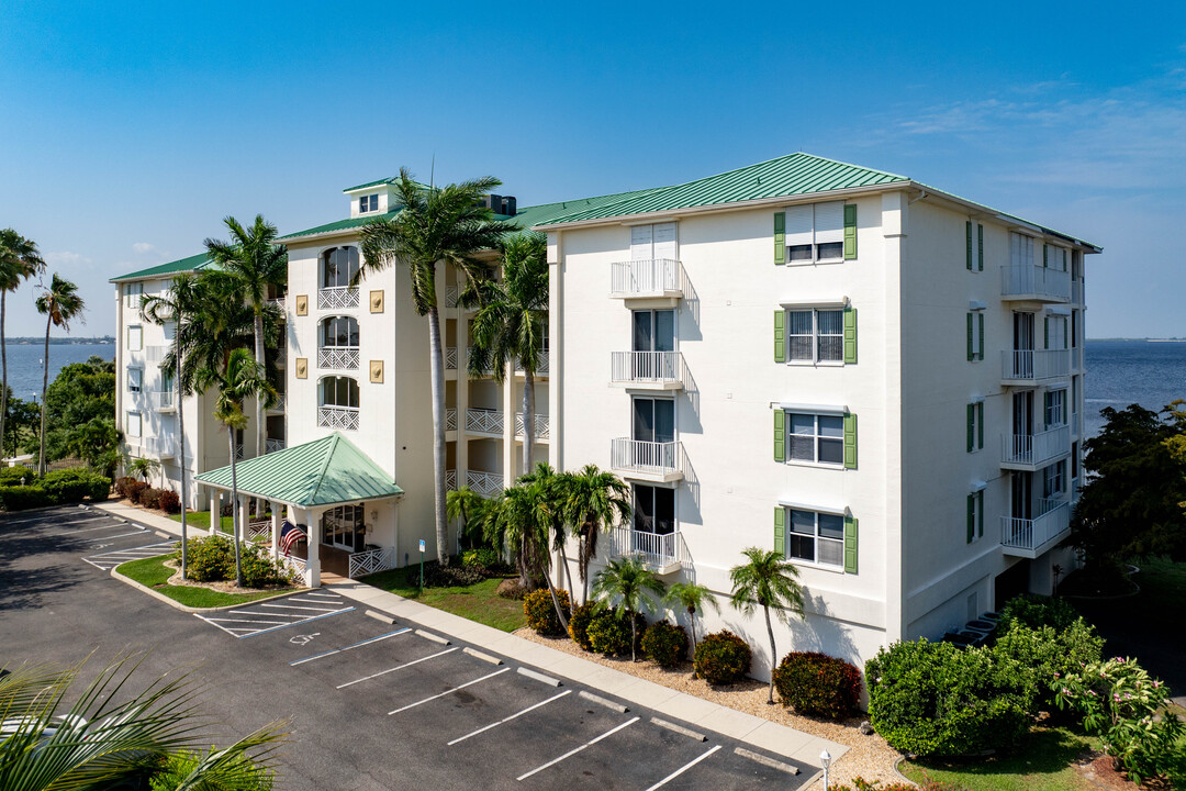 Harbor Walk Condominiums in Punta Gorda, FL - Building Photo