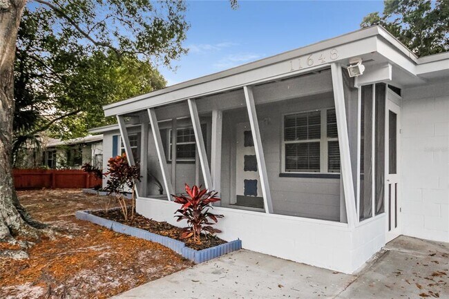 11648 Easy St in Largo, FL - Building Photo - Building Photo