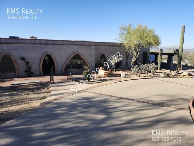 500 E Eden Pl in Oro Valley, AZ - Building Photo - Building Photo