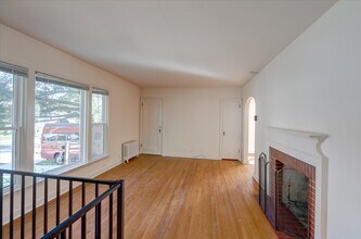 2615 Stevens St, Unit #A in Madison, WI - Foto de edificio - Building Photo