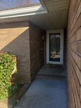 4606 S Ridgeview Ave in Battlefield, MO - Building Photo - Building Photo