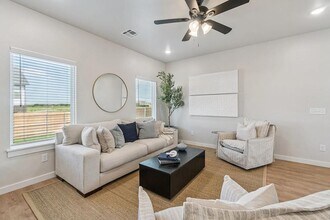 19500 Molly Pl in Oklahoma City, OK - Building Photo - Building Photo