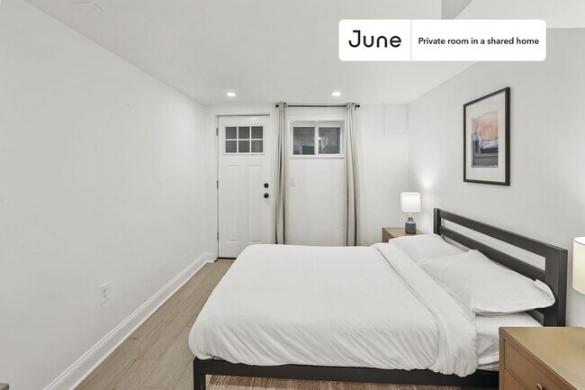 Room in Shared 5 bed/3.5 bath home in Washington, DC - Building Photo - Building Photo