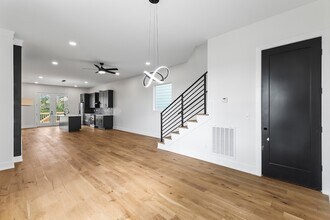2107 Courtney Ave, Unit A in Nashville, TN - Building Photo - Building Photo