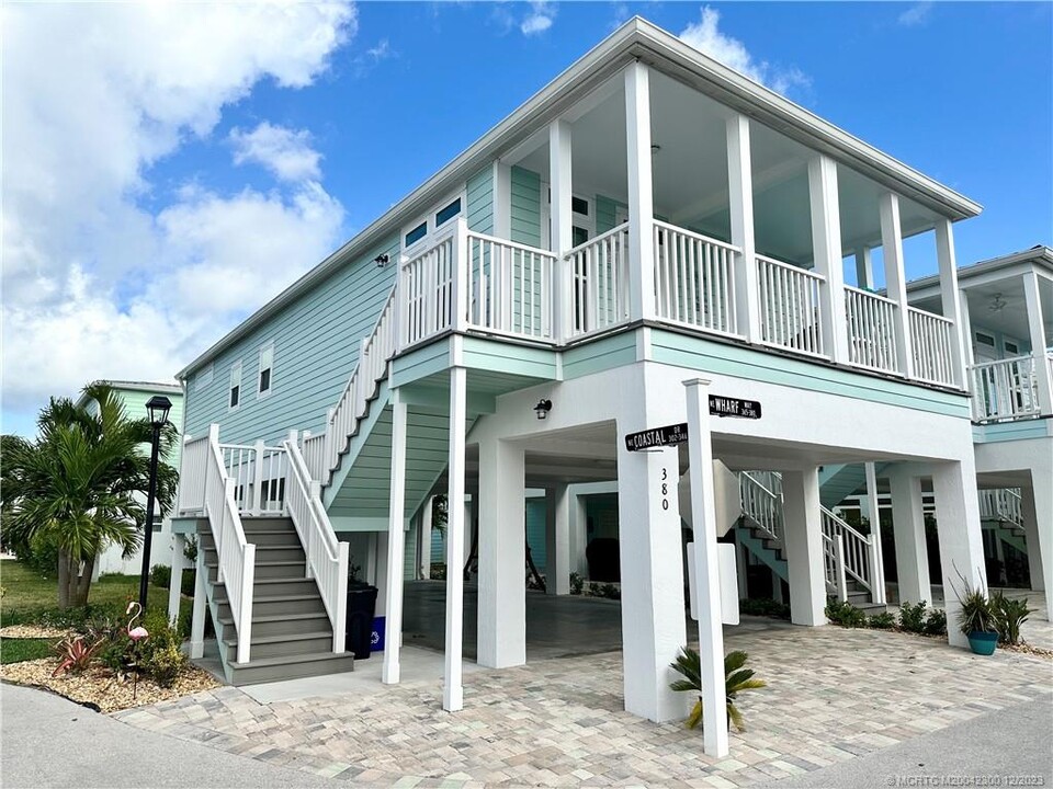 380 NE Wharf Way in Ocean Breeze, FL - Building Photo