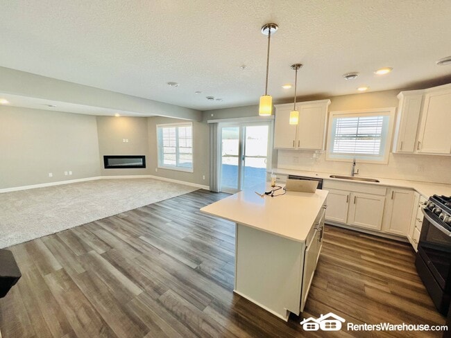 property at 1133 Middlefield Rd