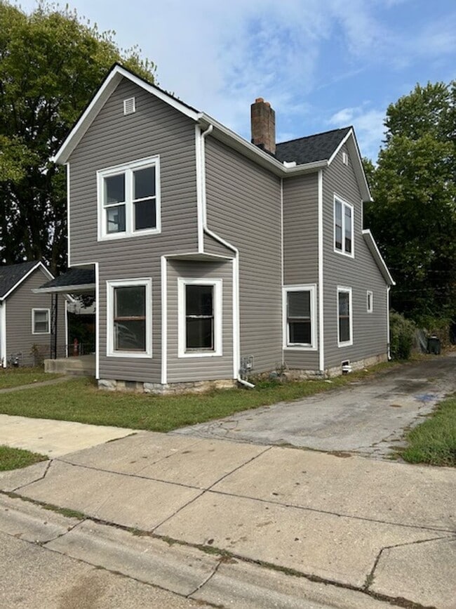 611-615 E Pearl St in Miamisburg, OH - Building Photo - Building Photo